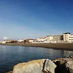 Bilocale Primo Piano Marina Di