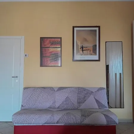 Bilocale Primo Piano Marina Di Cecina Cecina (Livorno)