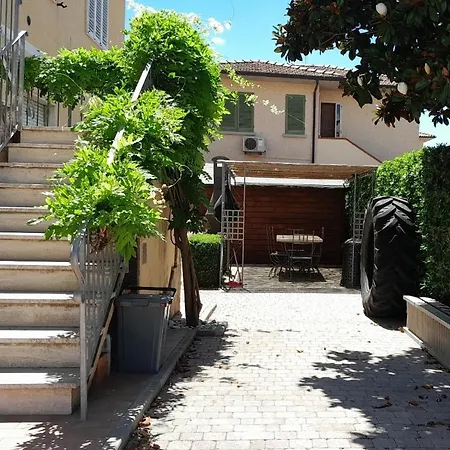 Apartment Bilocale Primo Piano Marina Di Cecina