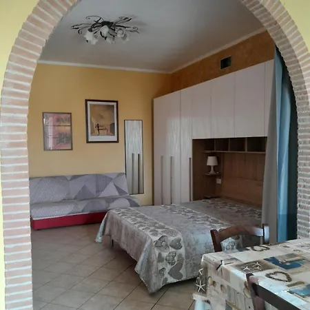 Bilocale Primo Piano Marina Di Cecina Cecina (Livorno)