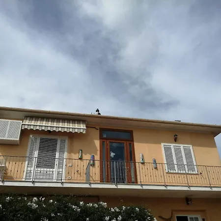 Apartament Bilocale Primo Piano Marina Di *