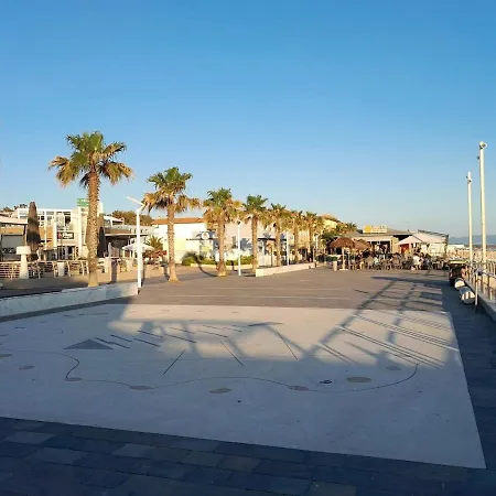 Bilocale Primo Piano Marina Di * Cecina (Livorno)